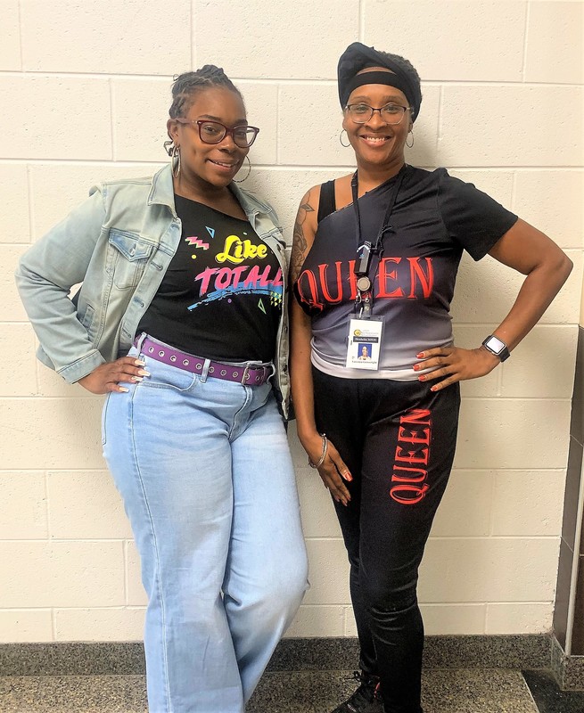 Spirit Week 90s Day | Blenheim Middle School of Discovery